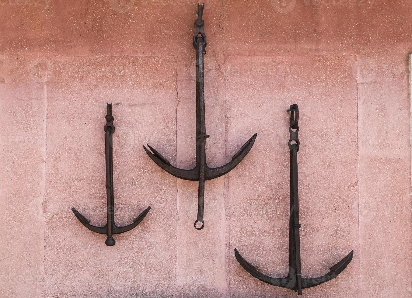 Old Brown Anchors photo