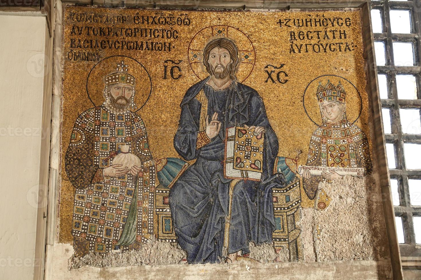 mosaico en el museo hagia sophia, ciudad de estambul, turquía foto