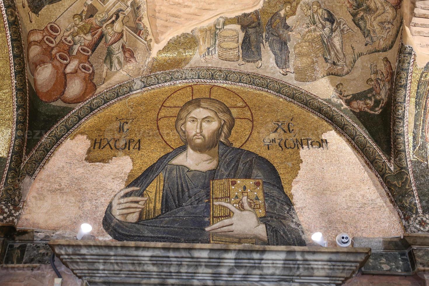 mosaico de cristo en la tierra de los vivos en la iglesia de chora, estambul foto