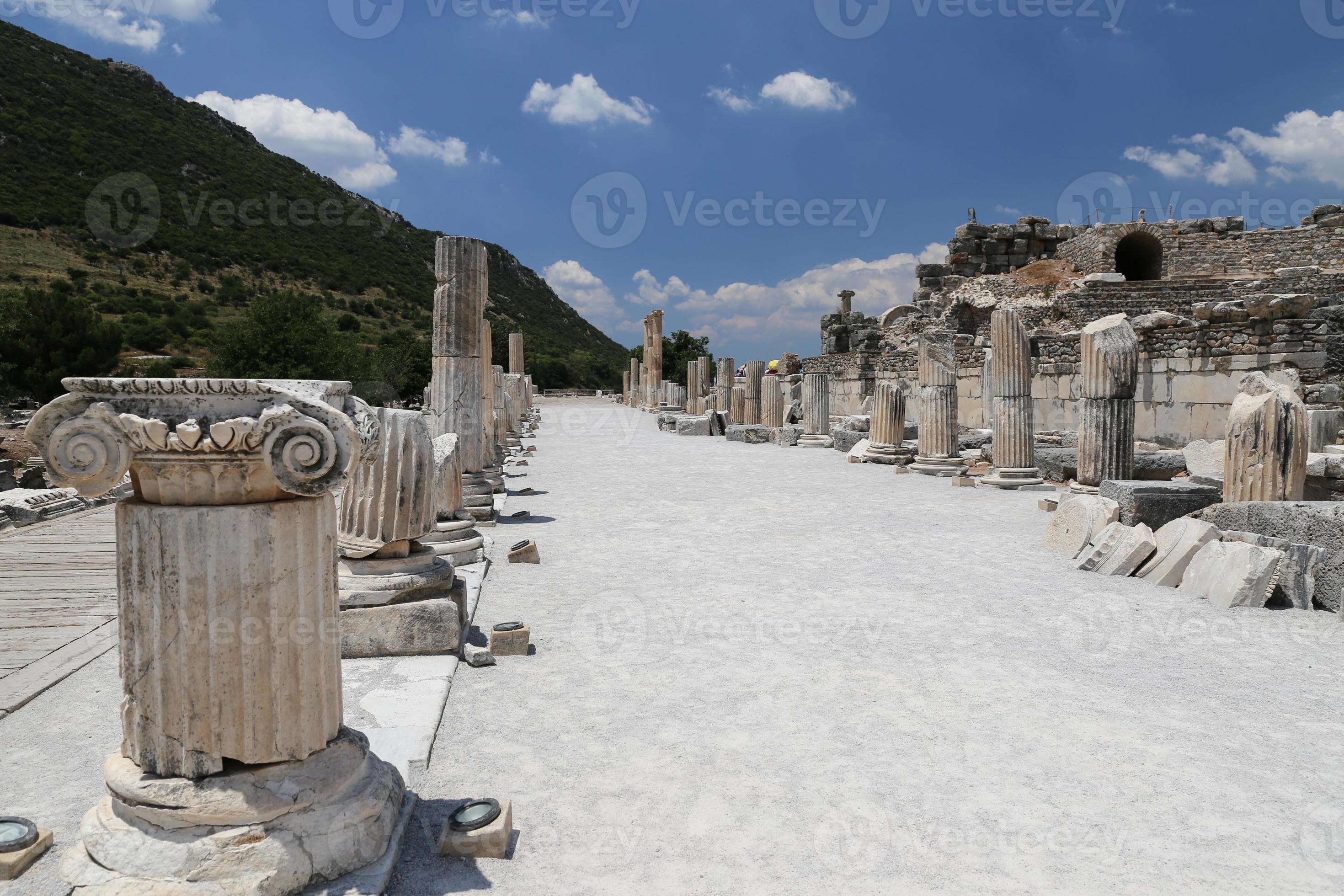 Street in State Agora of Ephesus 10296583 Stock Photo at Vecteezy