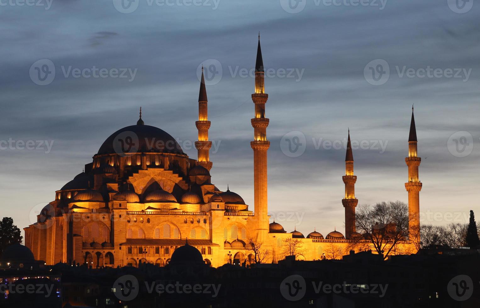 Suleymaniye Mosque in Istanbul, Turkey photo