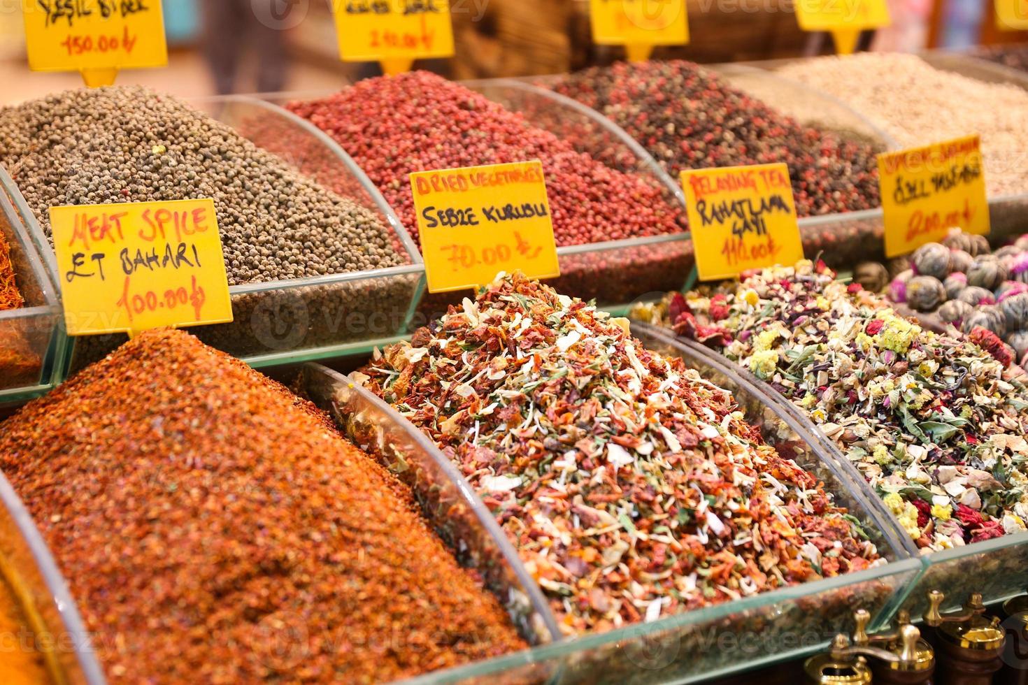 tés en el bazar de las especias, estambul foto