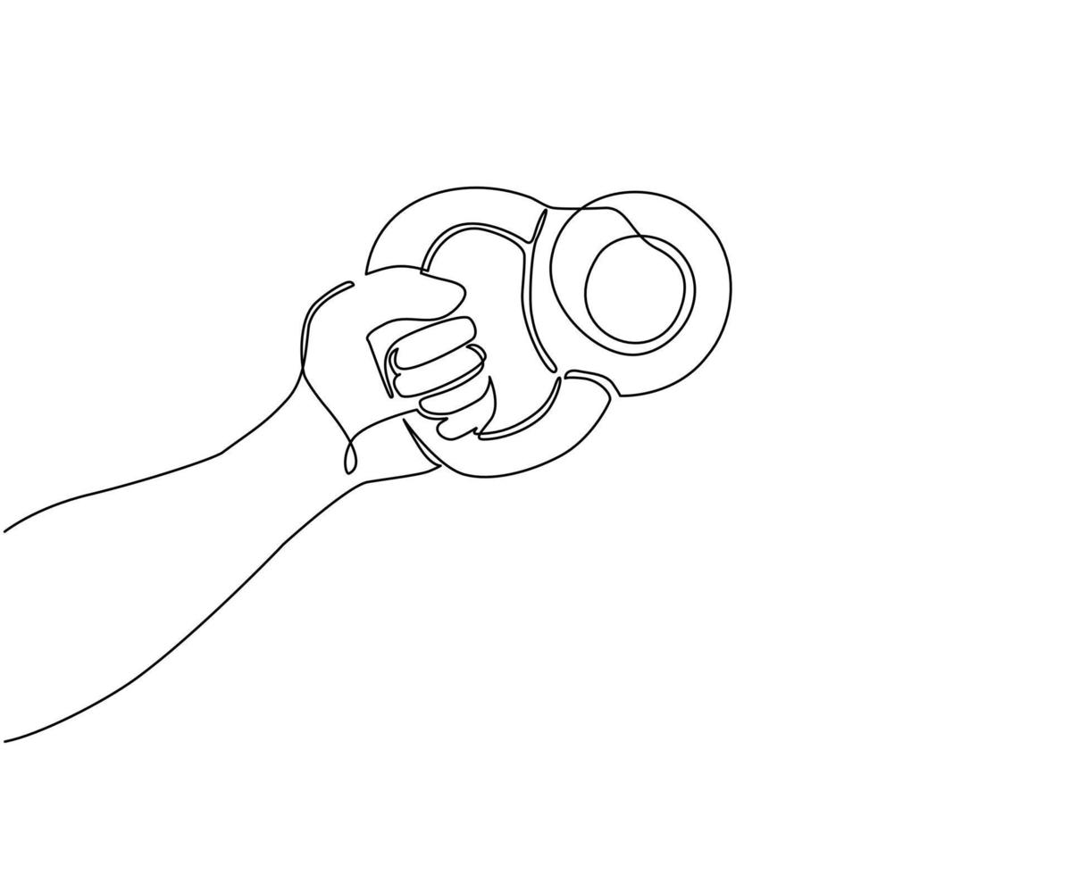 Single continuous line drawing bodybuilder hand holding kettlebell. Weight. Athlete with kettlebell for strength exercises. Equipment for sports and bodybuilding. One line draw graphic design vector