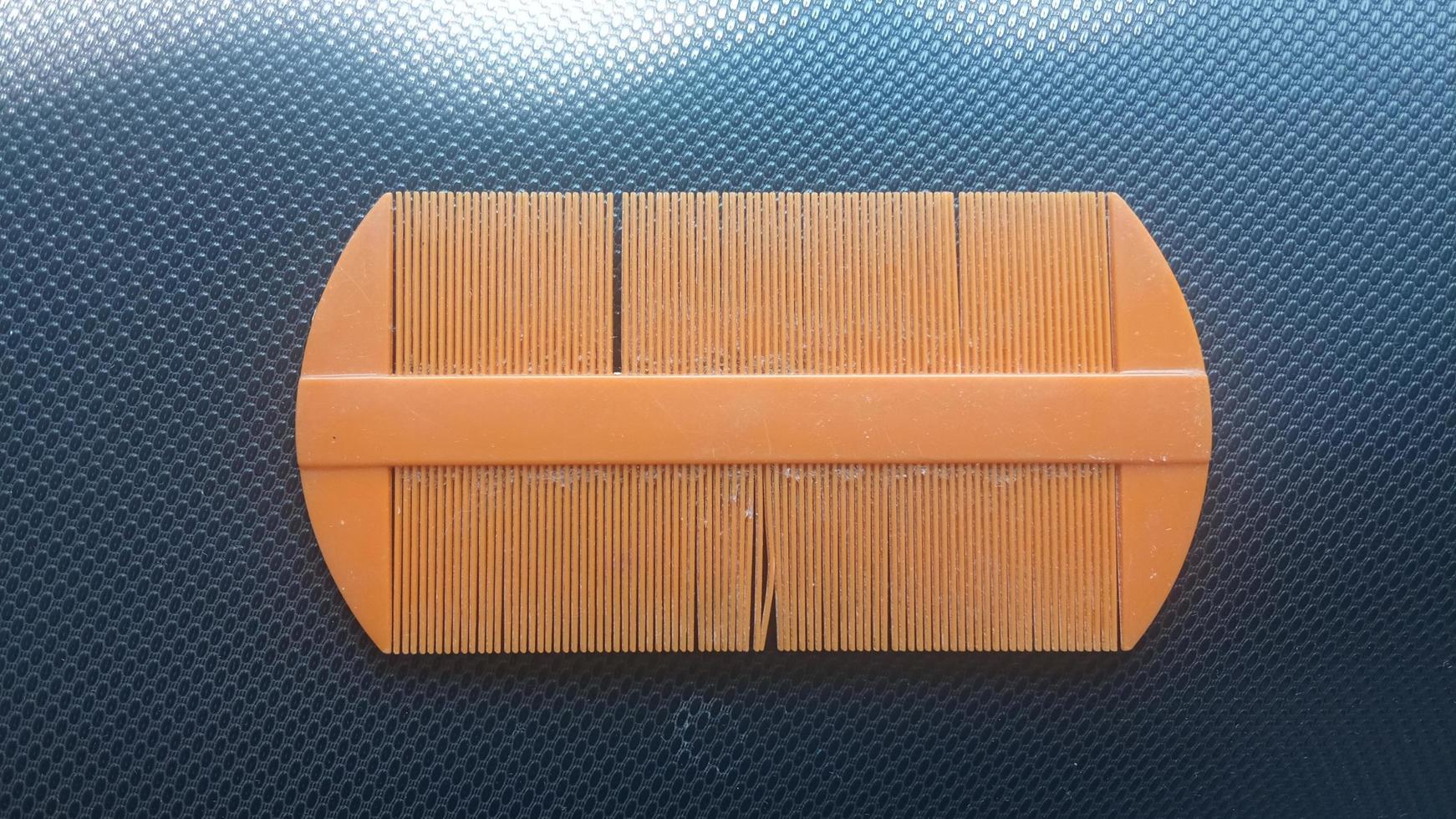 lice comb to clean lice in hair 10332819 Stock Photo at Vecteezy