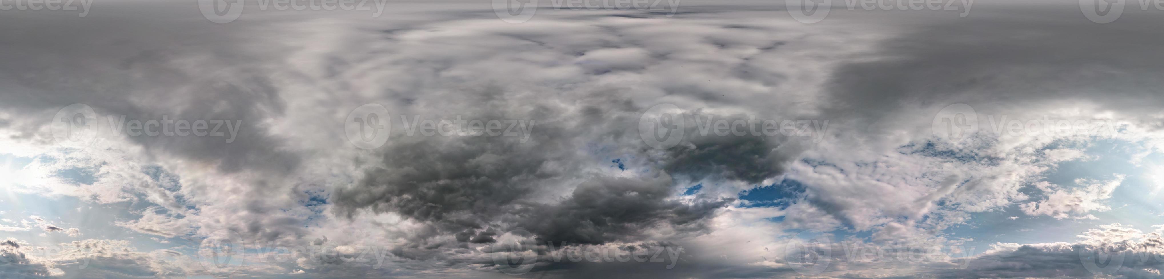 Seamless cloudy blue sky hdri panorama 360 degrees angle view with zenith and beautiful clouds for use in 3d graphics as sky dome or edit drone shot photo