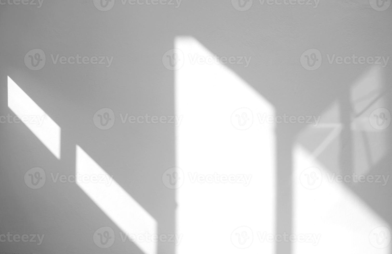 Window natural shadow overlay effect on white texture background, for overlay on product presentation, backdrop and mockup photo