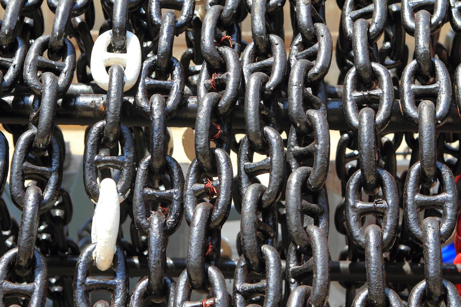 A close up of a rusty chain photo