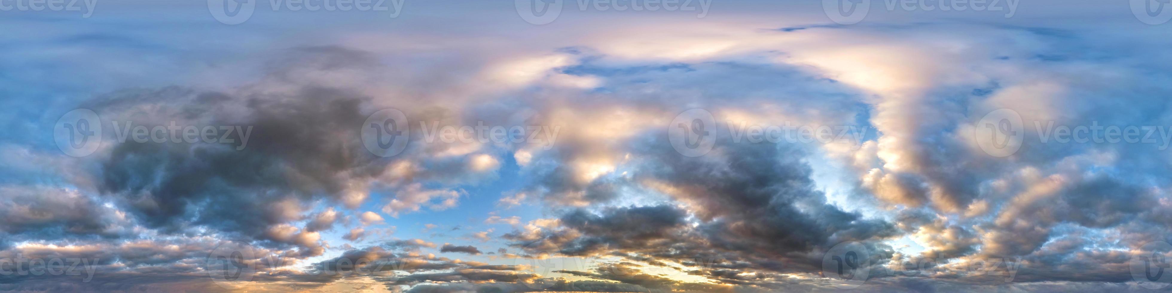 Seamless cloudy blue sky hdri panorama 360 degrees angle view with zenith and beautiful clouds for use in 3d graphics or game development as sky dome or edit drone shot photo