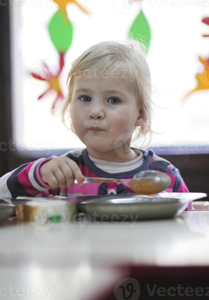 niños en edad preescolar foto