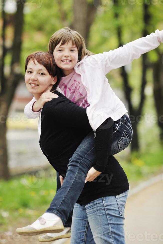 mamá y niño foto