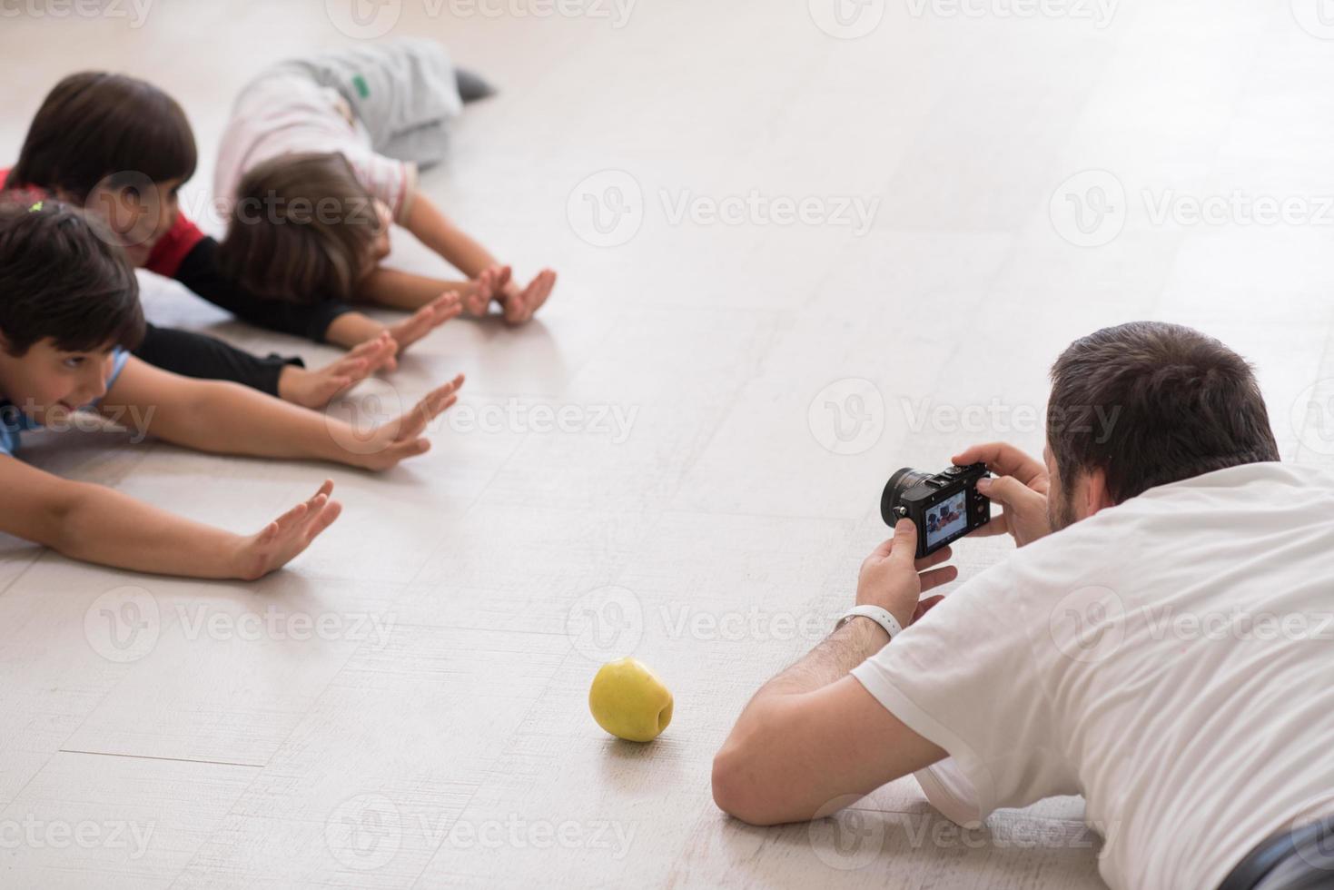 Photoshooting with kids models photo