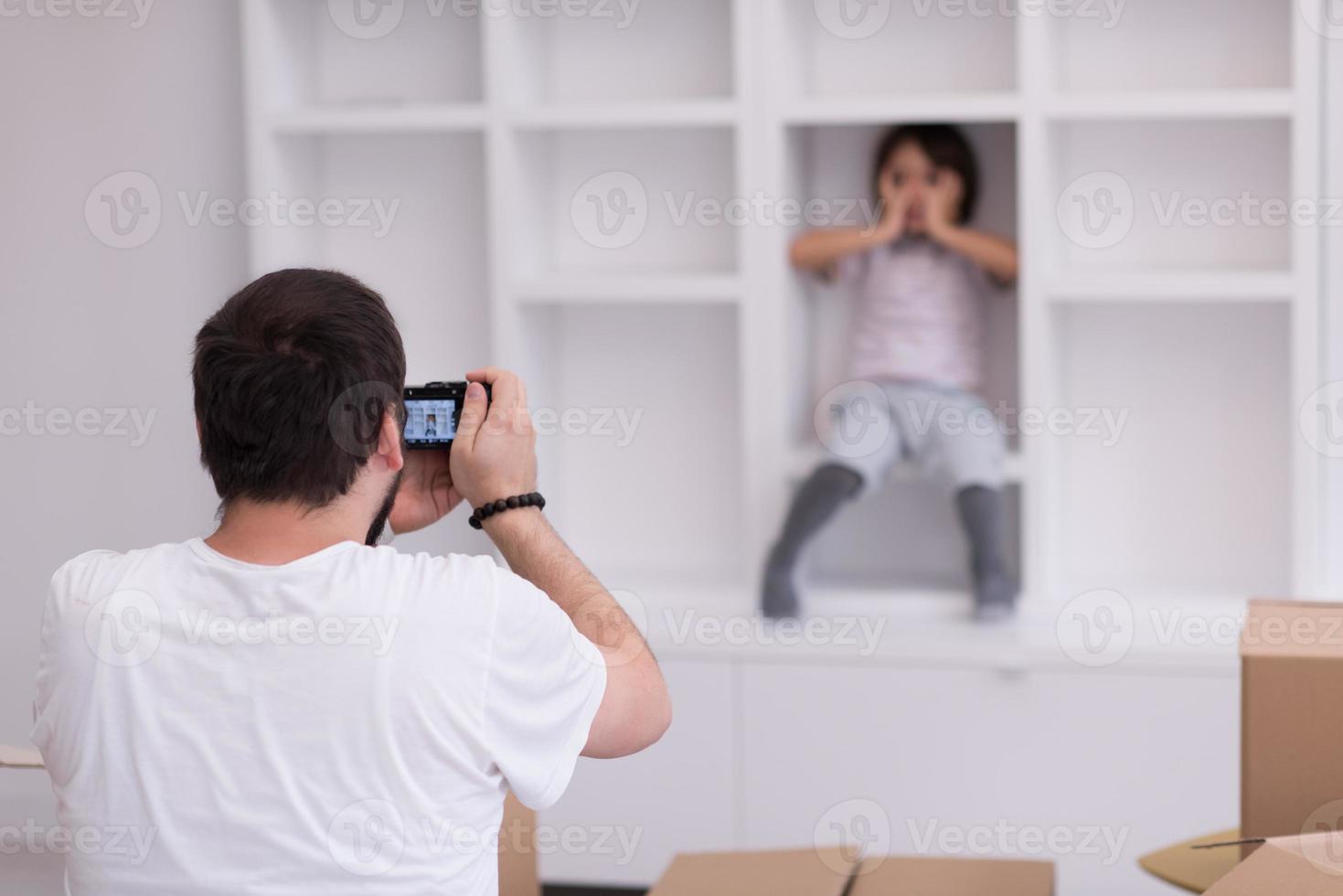 Photoshooting with kid model photo