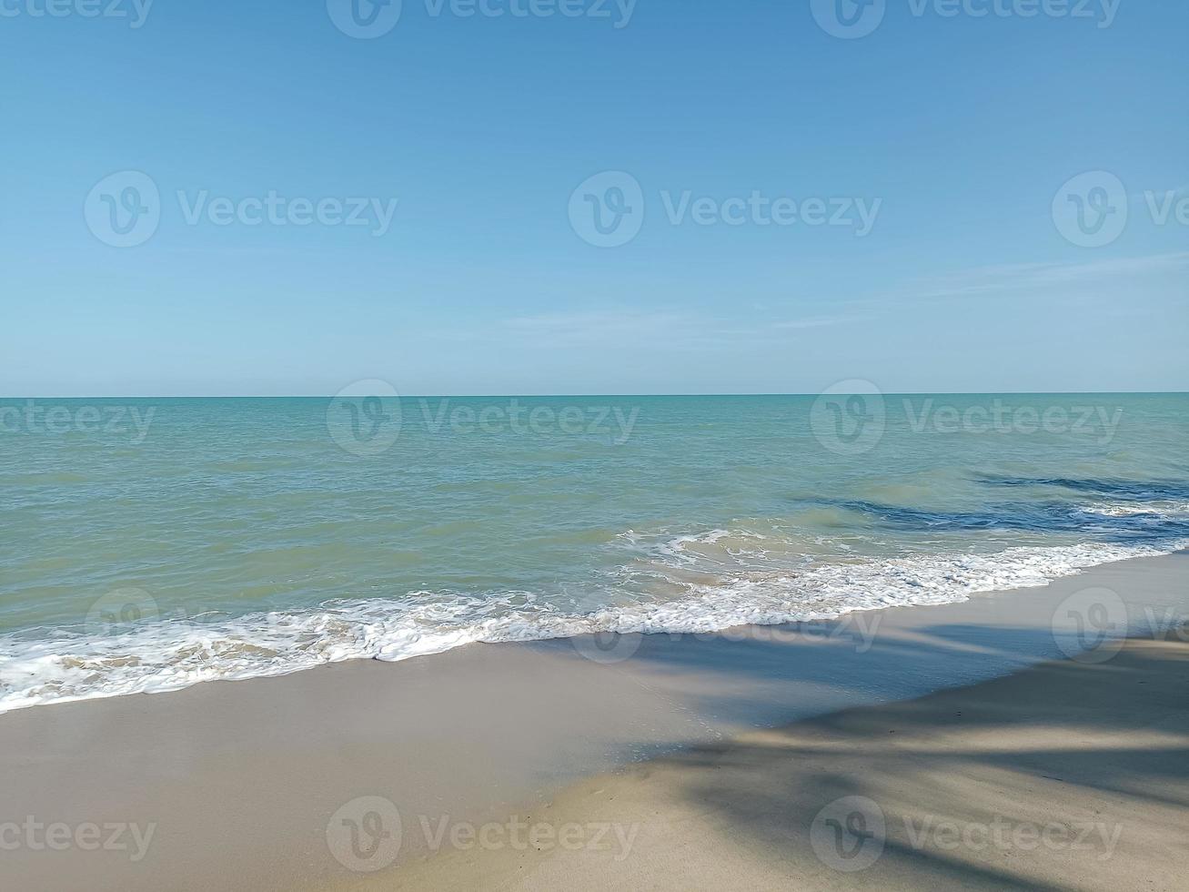 Traveling vacations summer holiday sea shore beach landscape outdoor nature background images photo