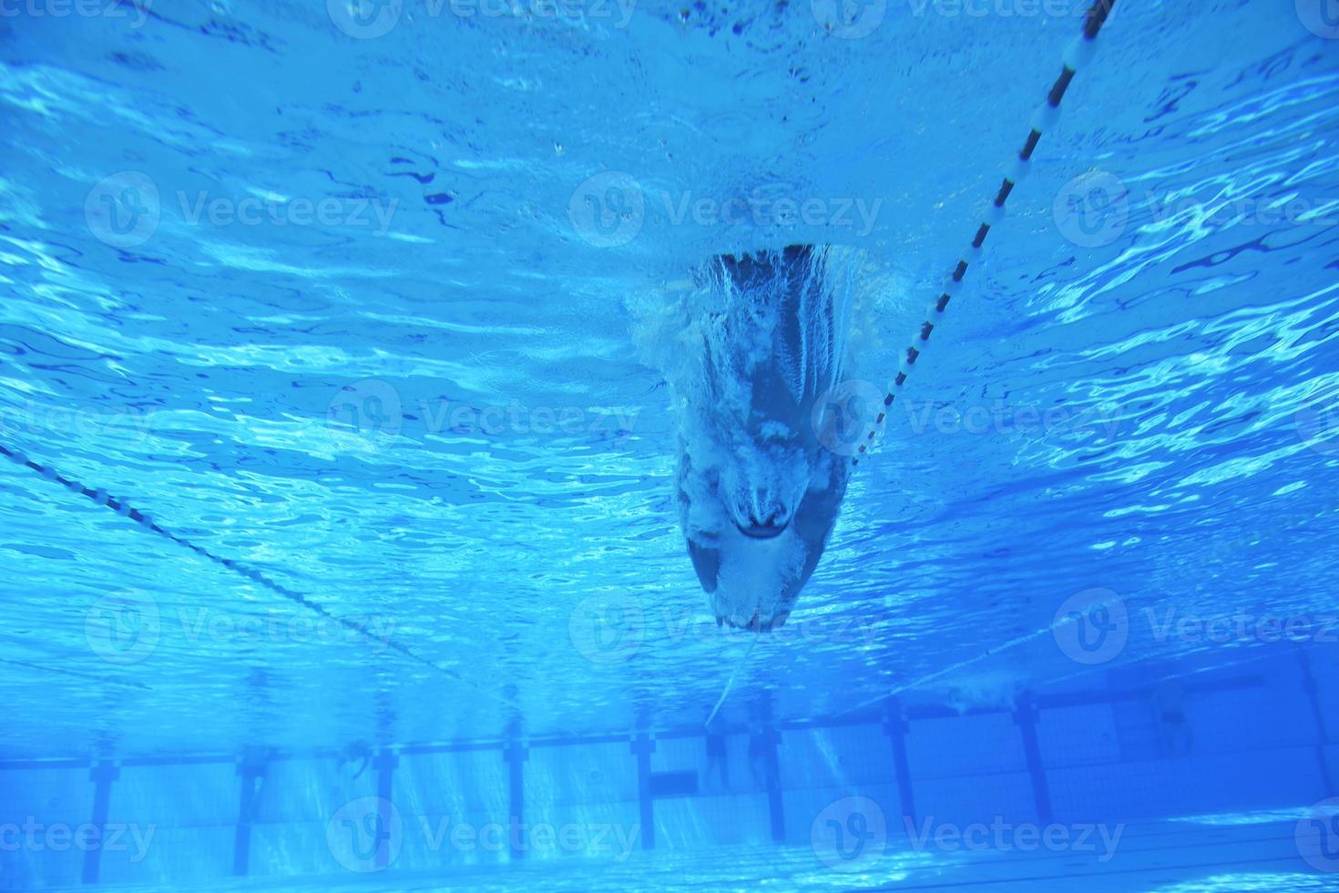 piscina bajo el agua foto