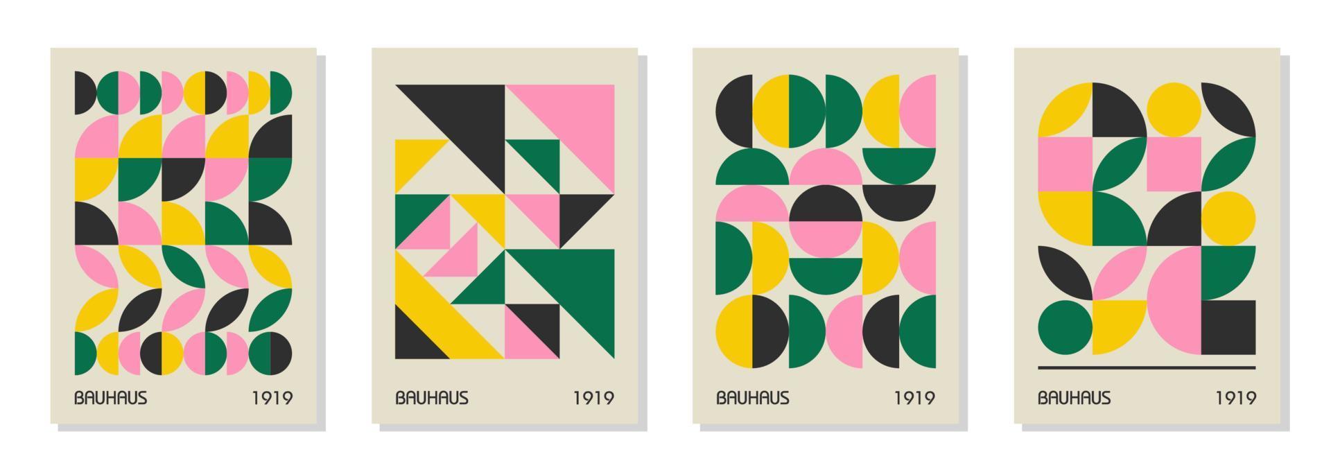 conjunto de 4 afiches de diseño geométrico mínimo de los años 20, arte mural, plantilla, diseño con elementos de formas primitivas. fondo de patrón retro bauhaus, círculo abstracto vectorial, triángulo y arte de línea cuadrada vector
