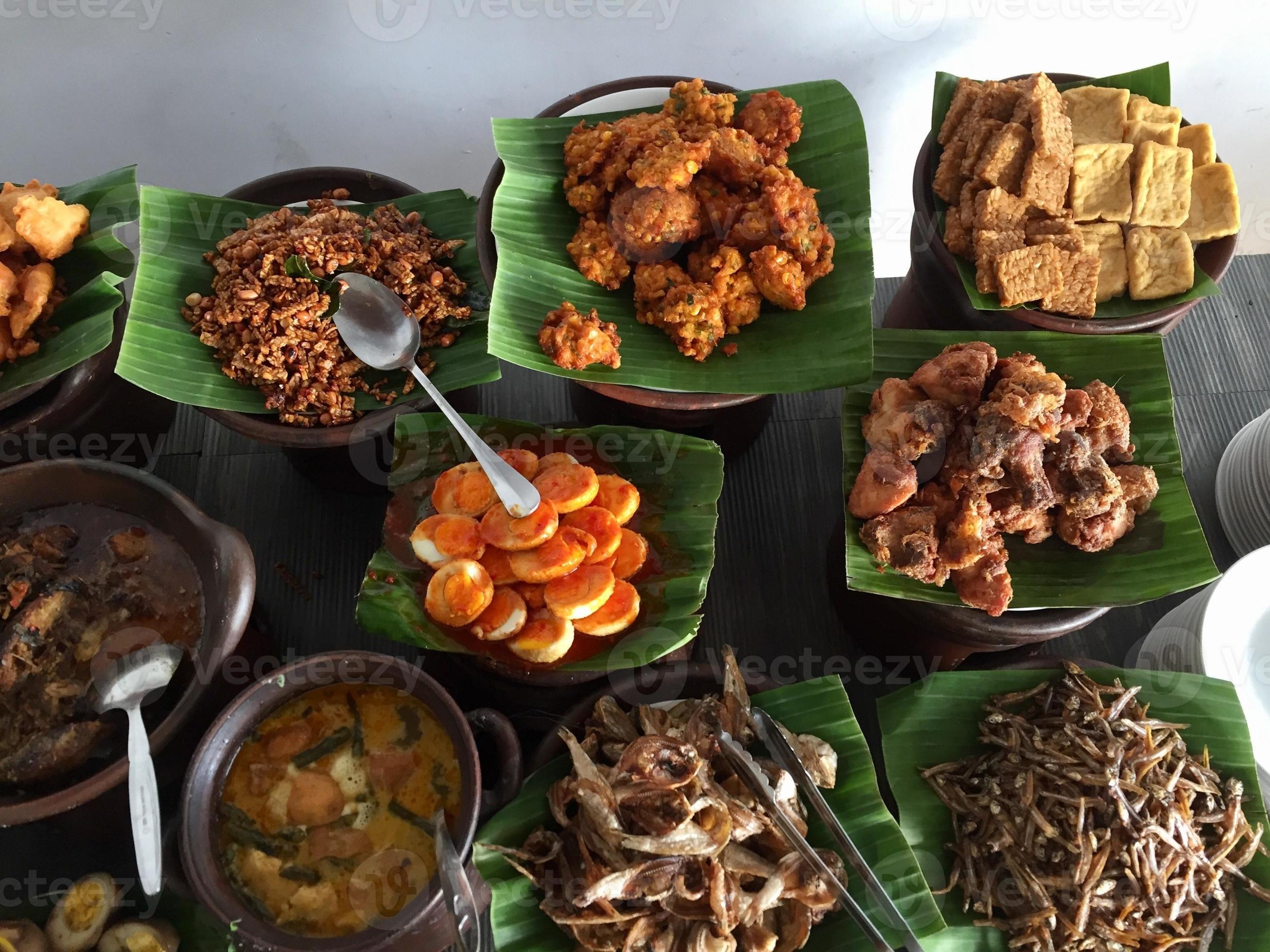 various kinds of typical Indonesian food. 10451793 Stock Photo at Vecteezy