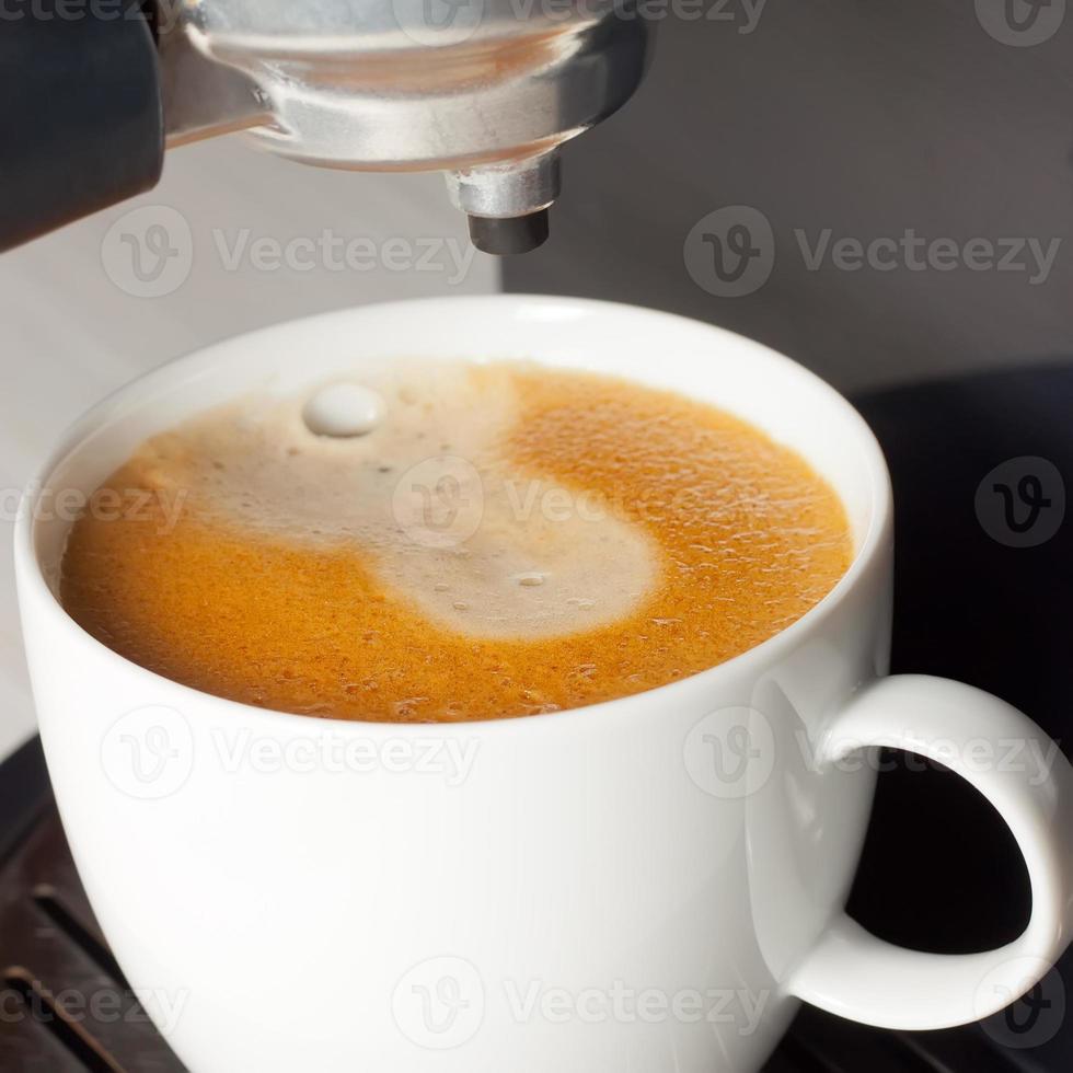 Coffee machine, process of making coffee in coffe machine photo