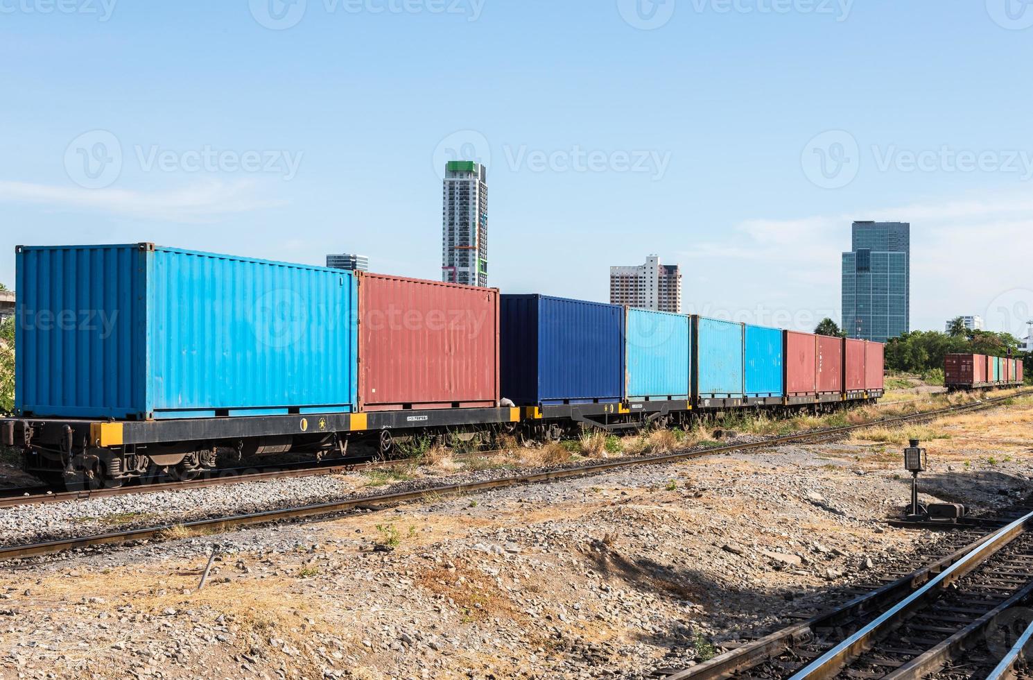 The container wagon photo