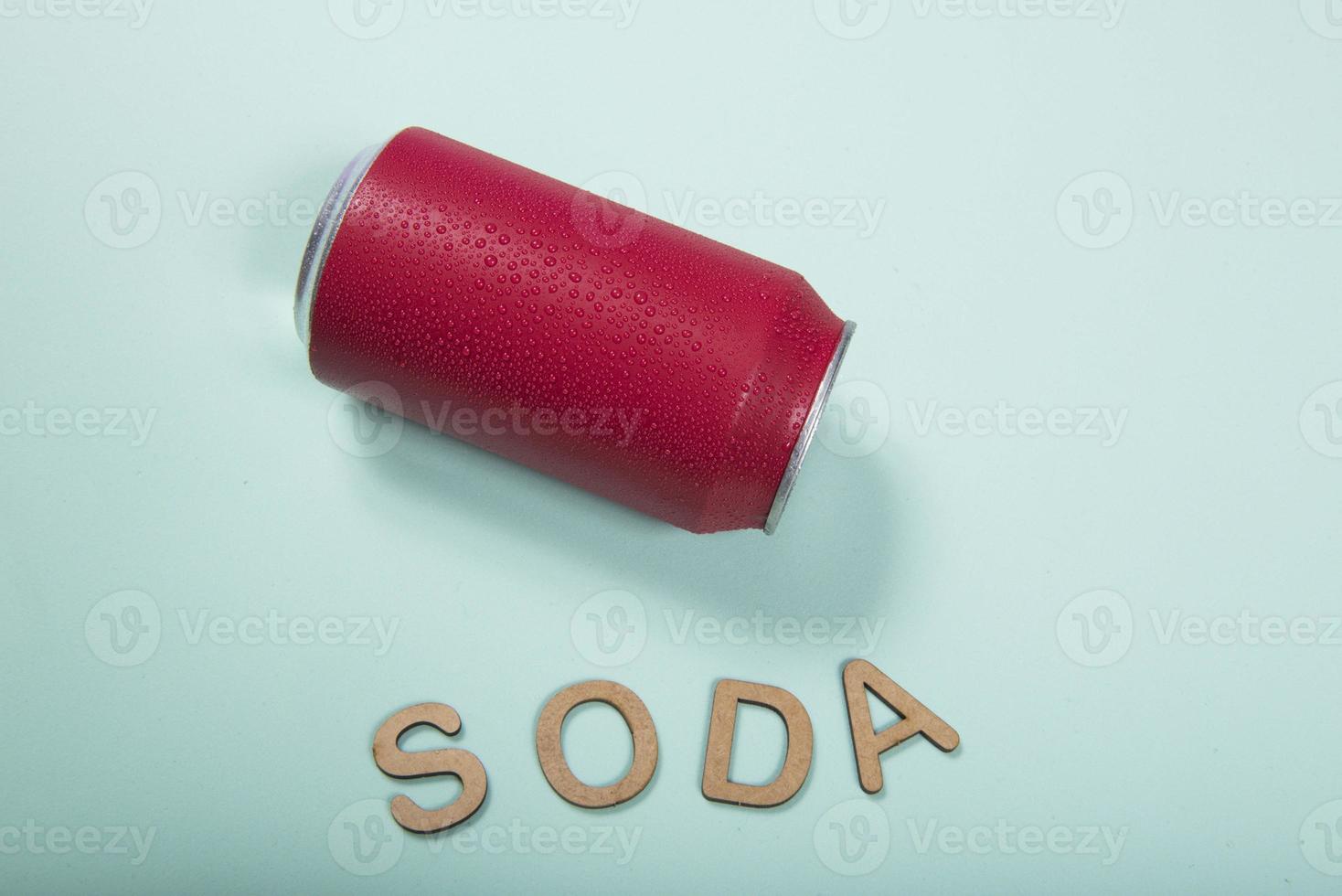 colorful aluminum soda can photo