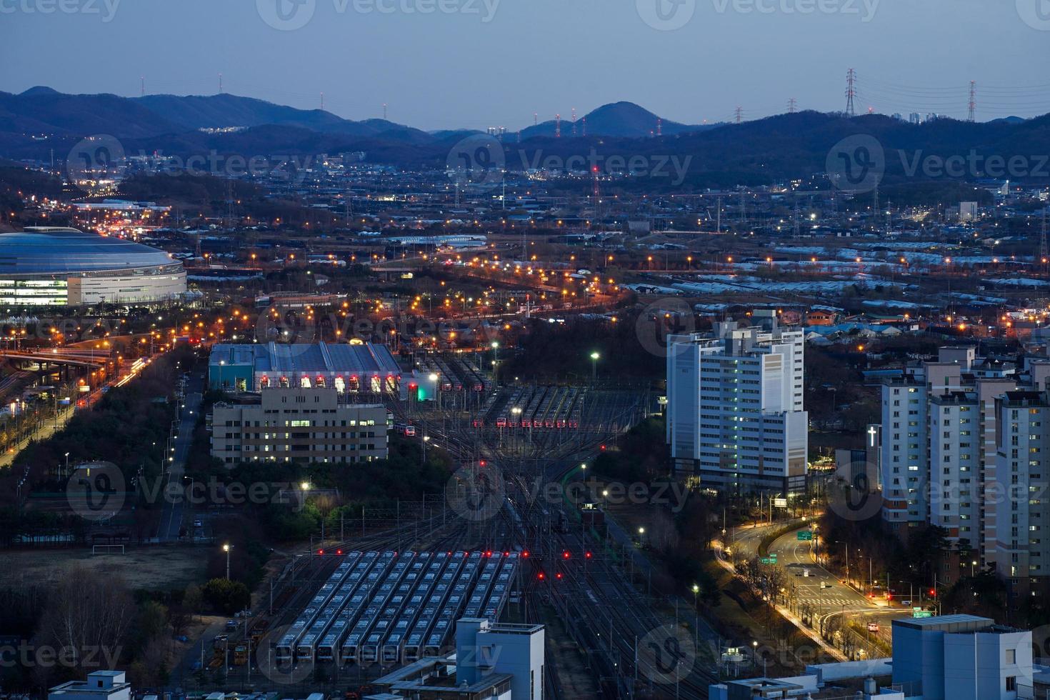 vista nocturna alrededor de guro-gu, seúl foto