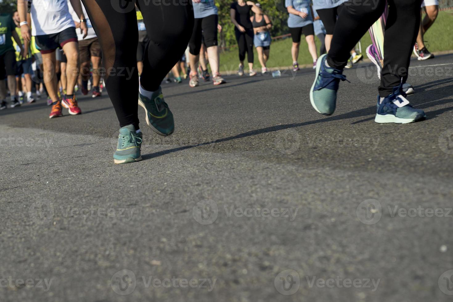 Street leg runner photo