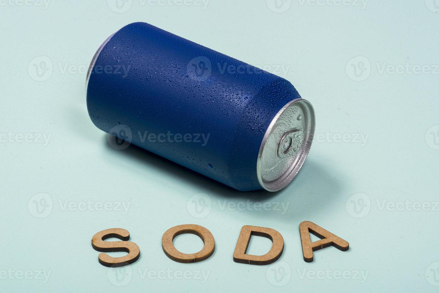 colorful aluminum soda can photo