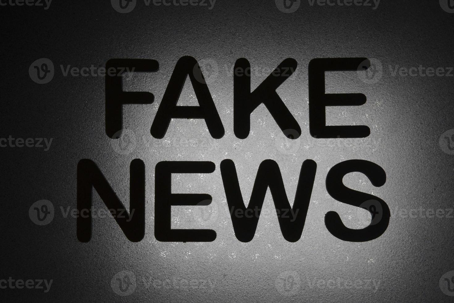 word fake news photo