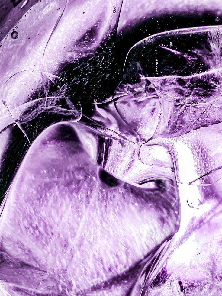 fondo de hielo abstracto, los cubitos de hielo se sienten frescos en los días calurosos, el hielo es indispensable en verano. te ayudará a refrescarte y te hará sentir bien. foto