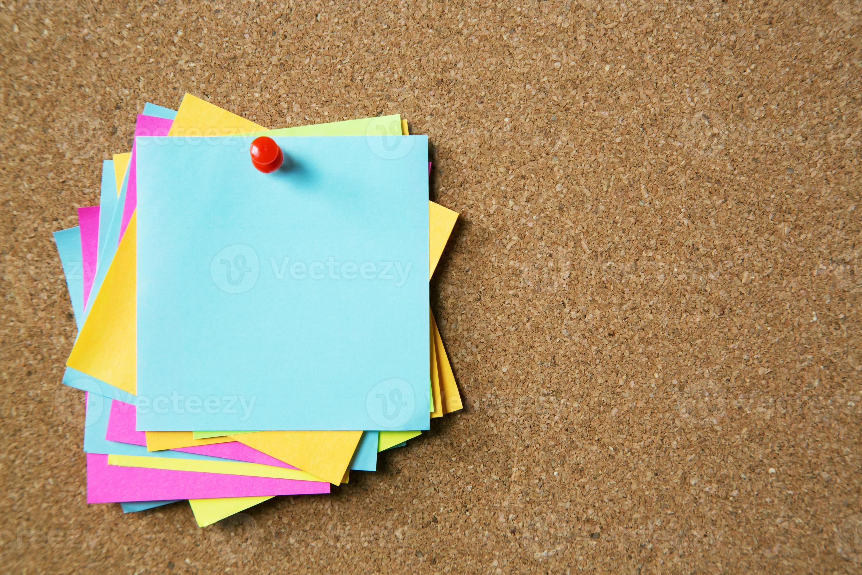 Sticky Note On Cork Board Background And Text Concept Stock Photo