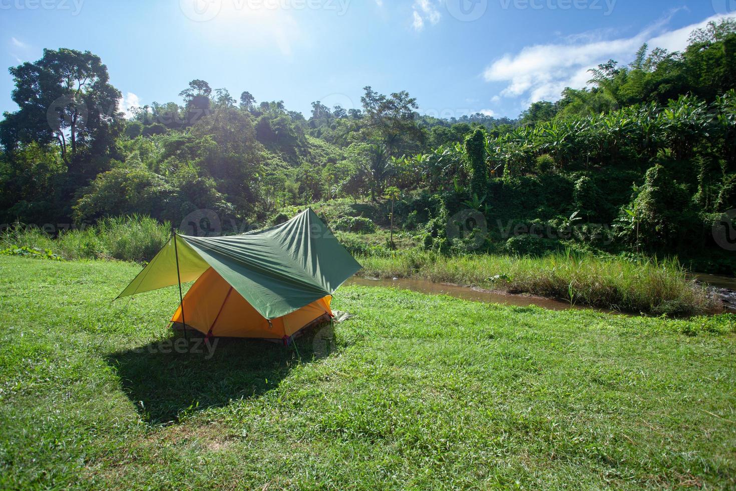 ambiente en ban pa mak camping prachuap khiri khan provincia, tailandia foto