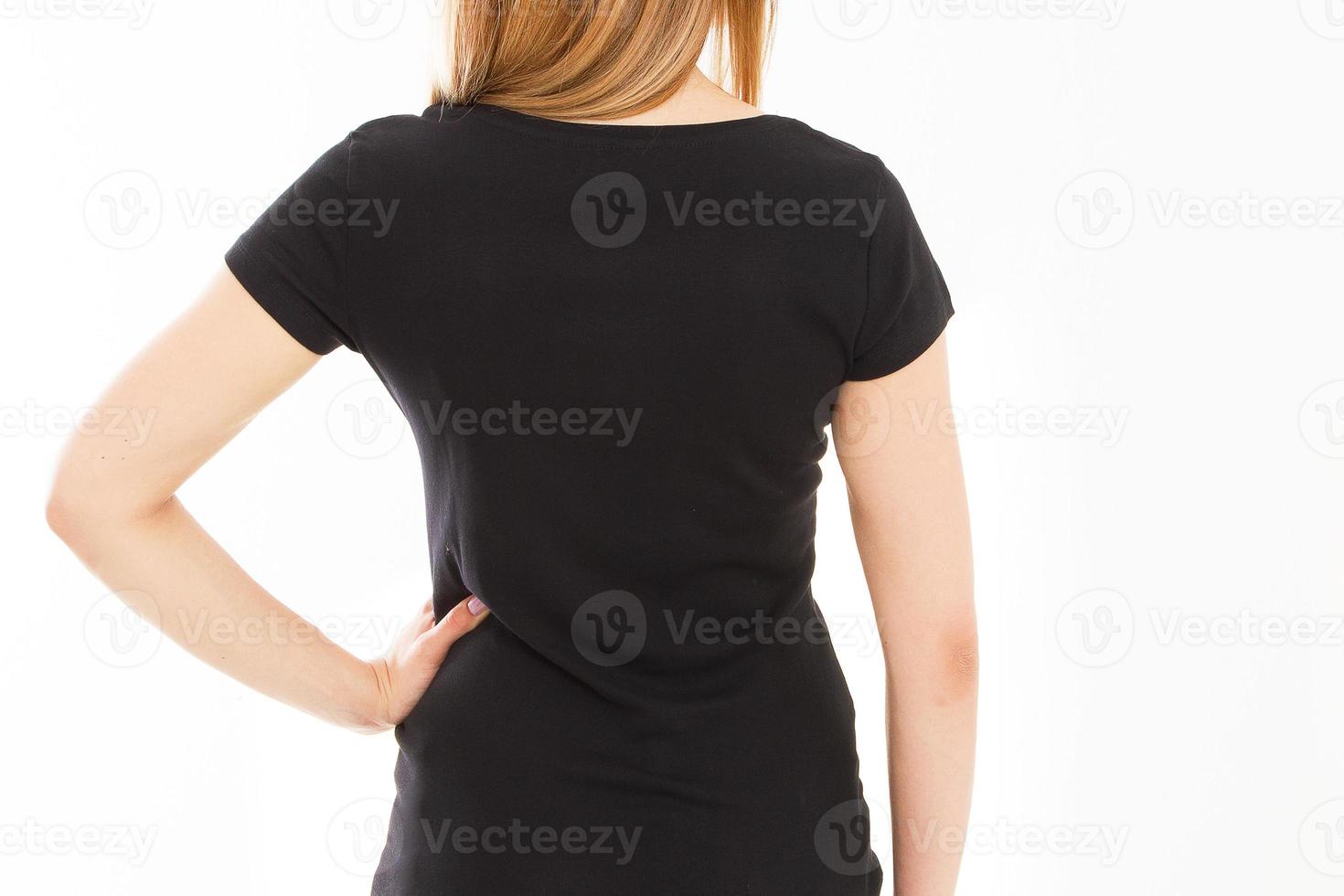 vistas traseras camiseta negra primer plano en el cuerpo femenino, mujer  niña en camiseta negra vacía aislada en fondo blanco, espacio de copia de  camiseta 10615197 Foto de stock en Vecteezy