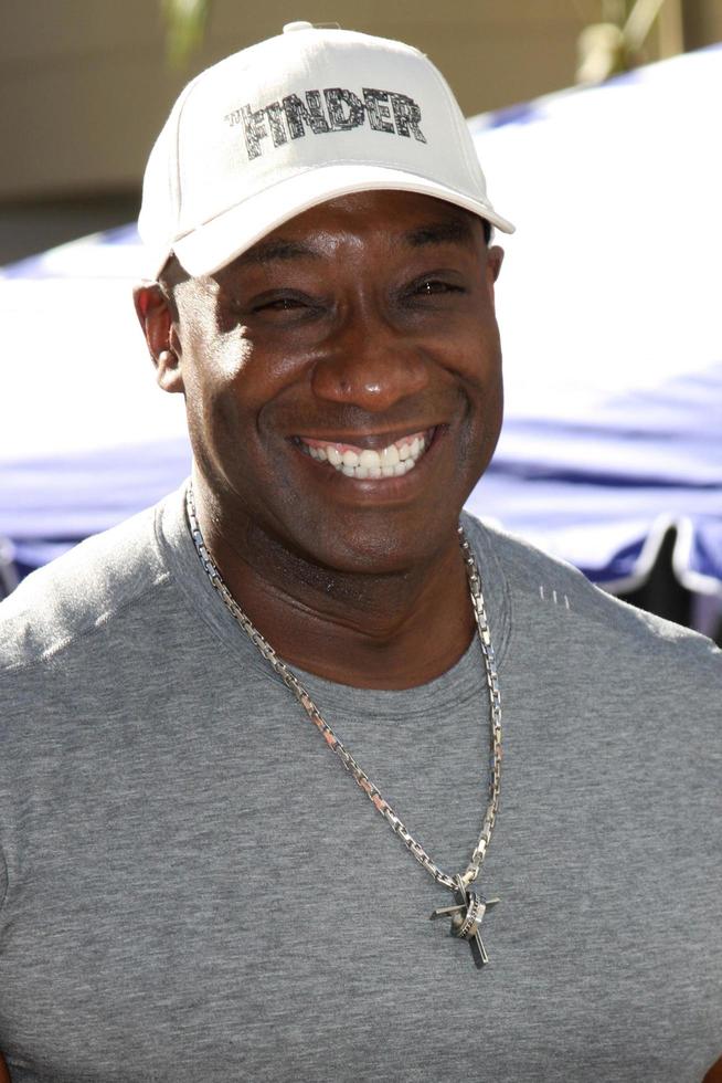 LOS ANGELES, JAN 9 - Michael Clarke Duncan at the The Finder Challenge at the Hollywood and Highland on January 9, 2012 in Los Angeles, CA12 photo