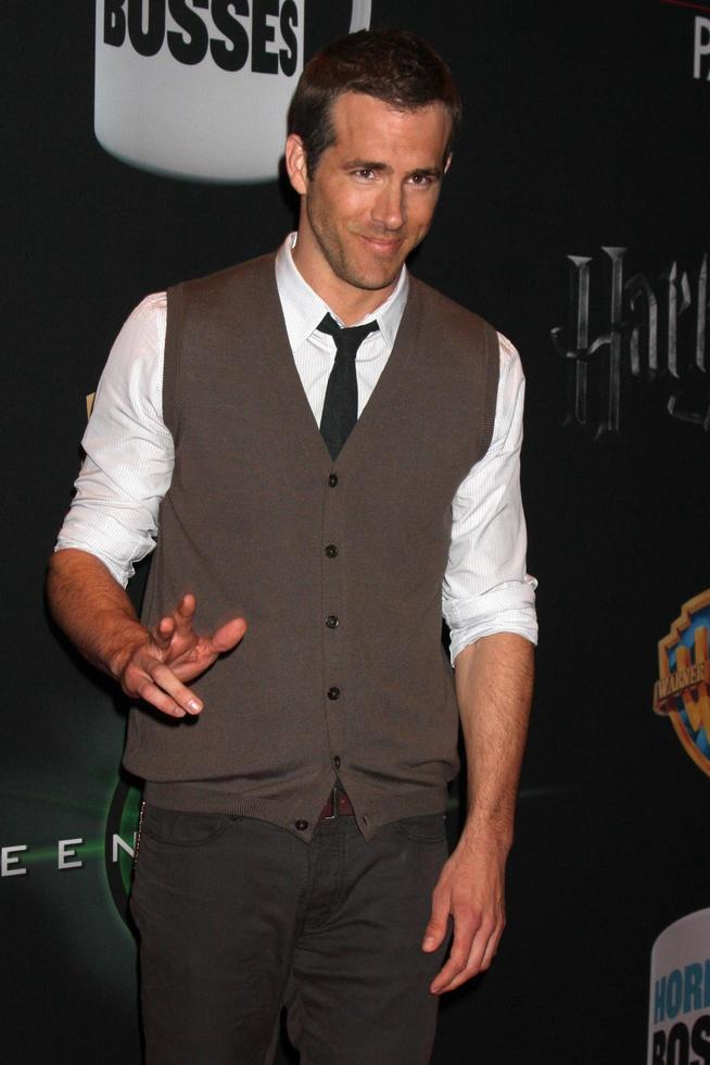 LAS VEGAS, MAR 31 - Ryan Reynolds at the Warner Brother Presentation at the CinemaCon Convention at Caesar s Palace on March 31, 2010 in Las Vegas, NV photo