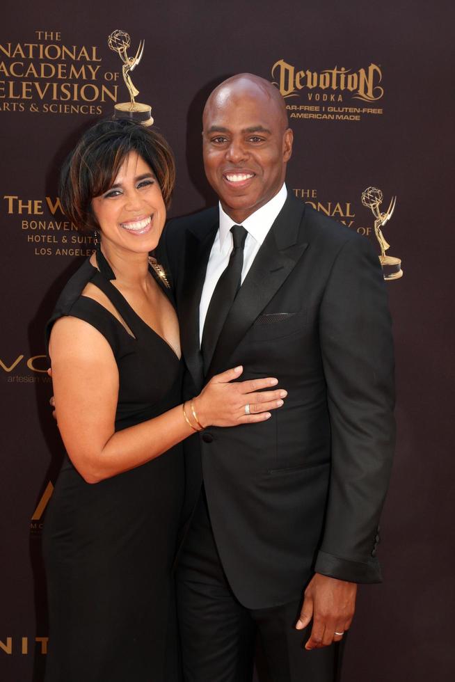 LOS ANGELES, MAY 1 Yazmin Cader Frazier, Kevin Frazier at the 43rd