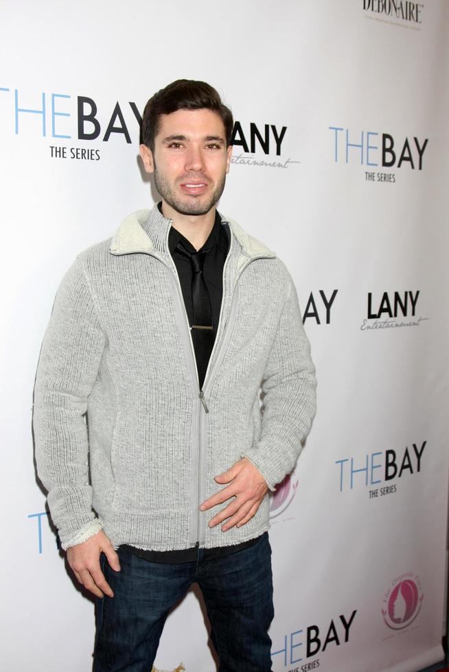 los angeles, 30 de noviembre - kristos andrews en la proyección de lany entertainment s the bay at the doma el 30 de noviembre de 2015 en beverly hills, ca foto