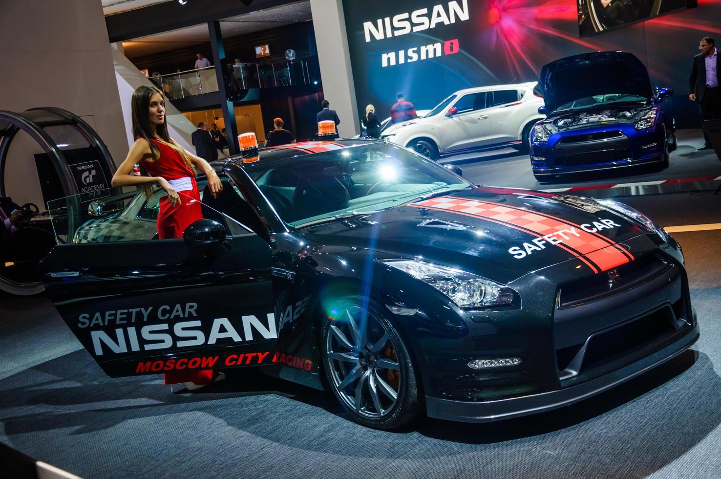 moscú, rusia - agosto de 2012 nissan gt-r r35 coche de seguridad presentado como estreno mundial en el 16º salón internacional del automóvil mias moscow el 30 de agosto de 2012 en moscú, rusia foto