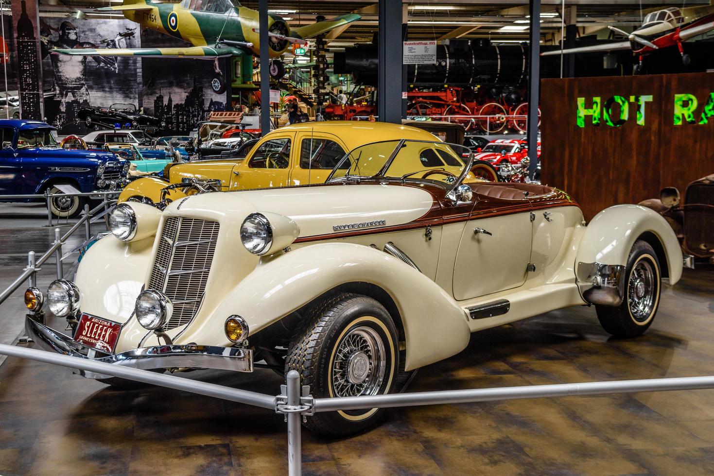 SINSHEIM, GERMANY - MAI 2022 beige ivory auburn cabrio replica 30er photo
