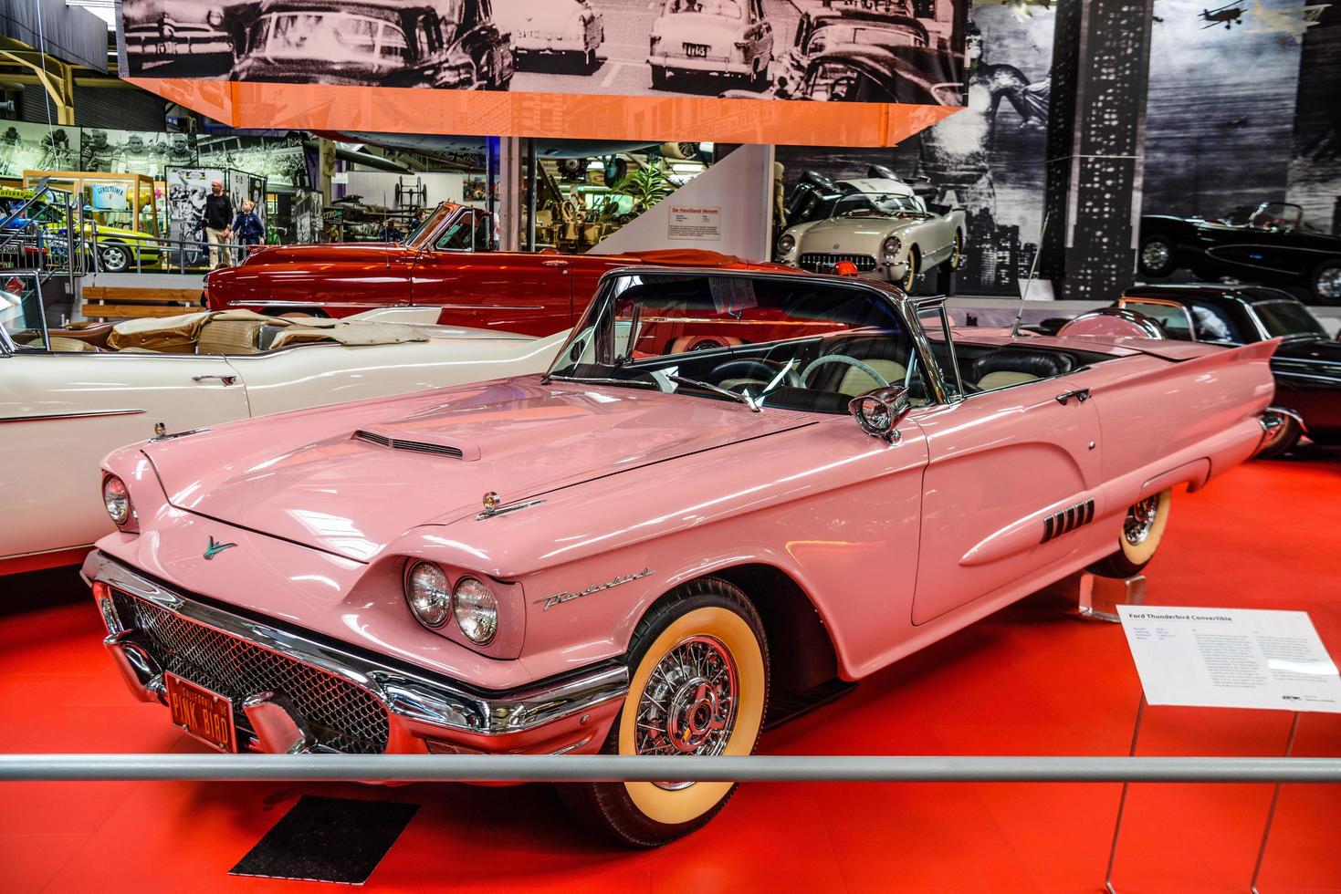 SINSHEIM, GERMANY - MAI 2022 pink cabrio Ford Thunderbird Convertible photo