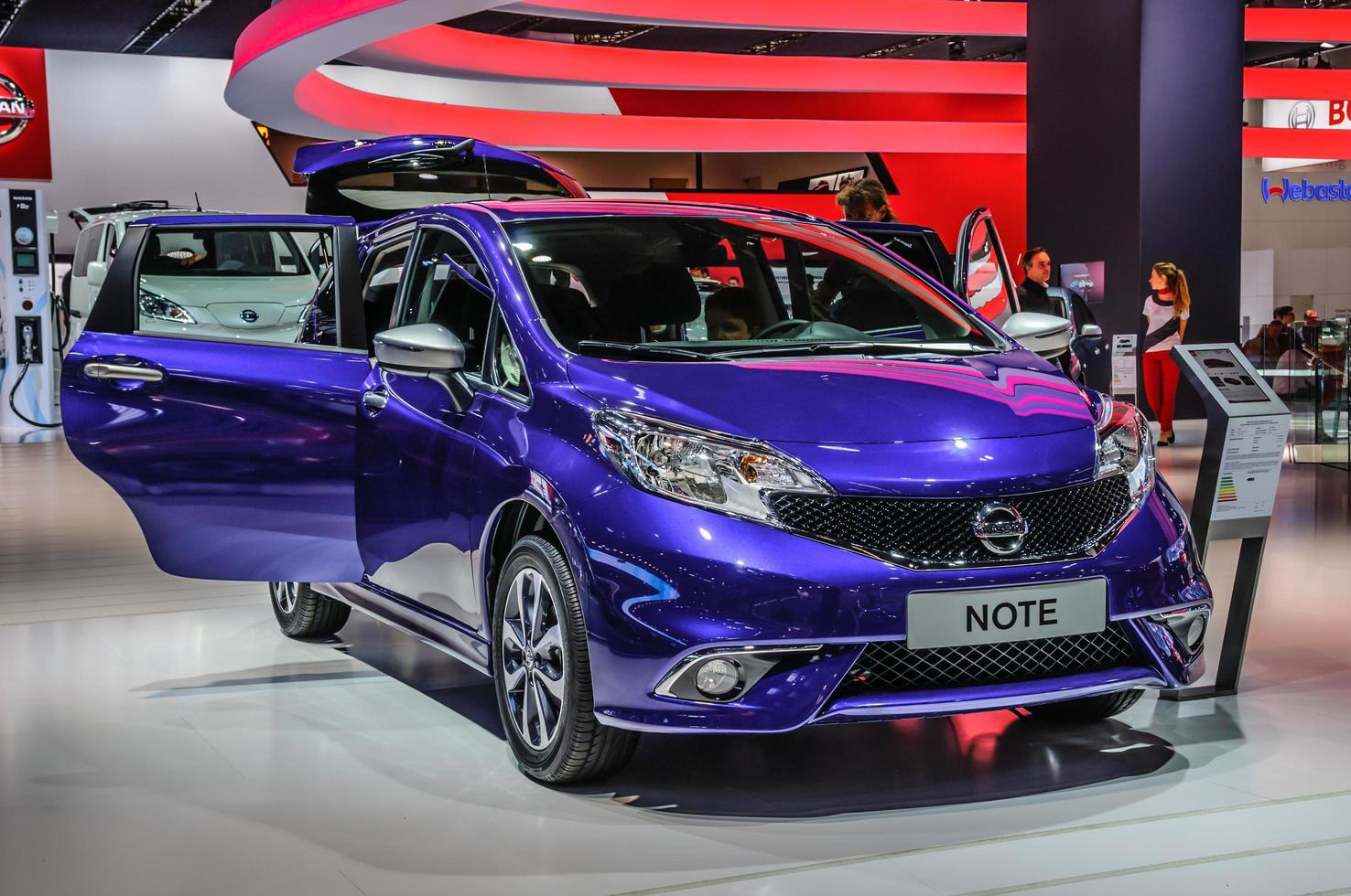 frankfurt - sept 2015 nissan note presentado en iaa internacional foto