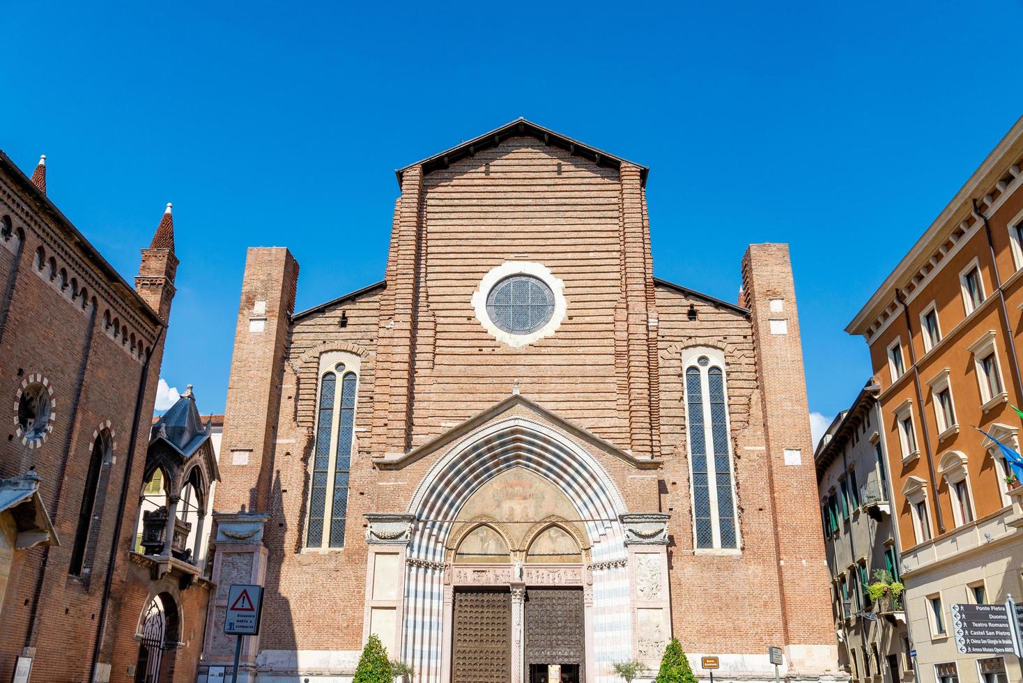 Sant Anastasia Chuch photo