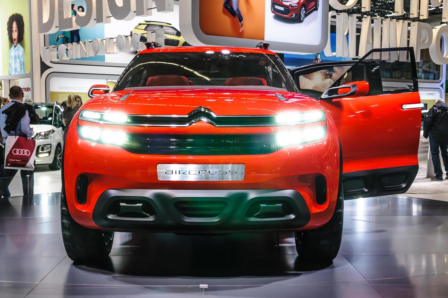 frankfurt - sept 2015 citroen aircross concept presentado en iaa foto