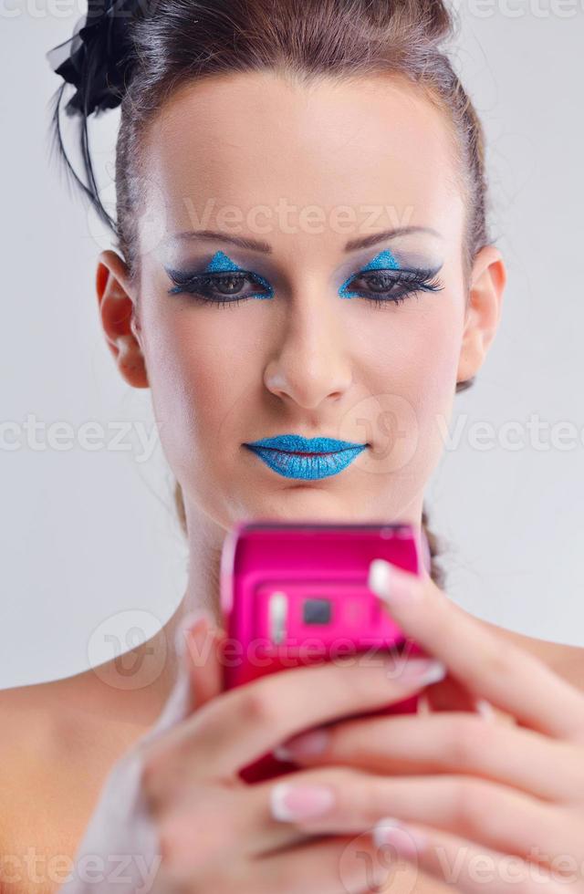 mujer hermosa con maquillaje de lujo foto