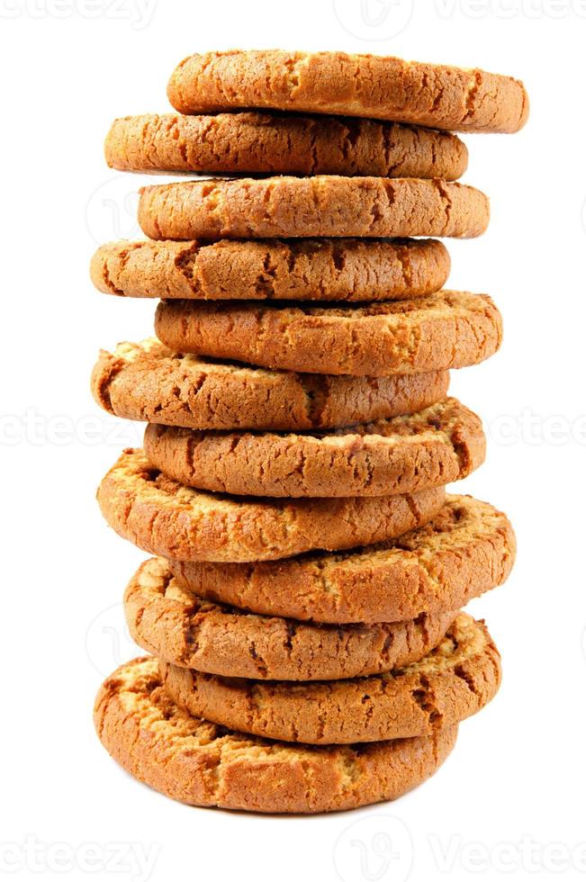 la torre de galletas está aislada en un fondo blanco. foto