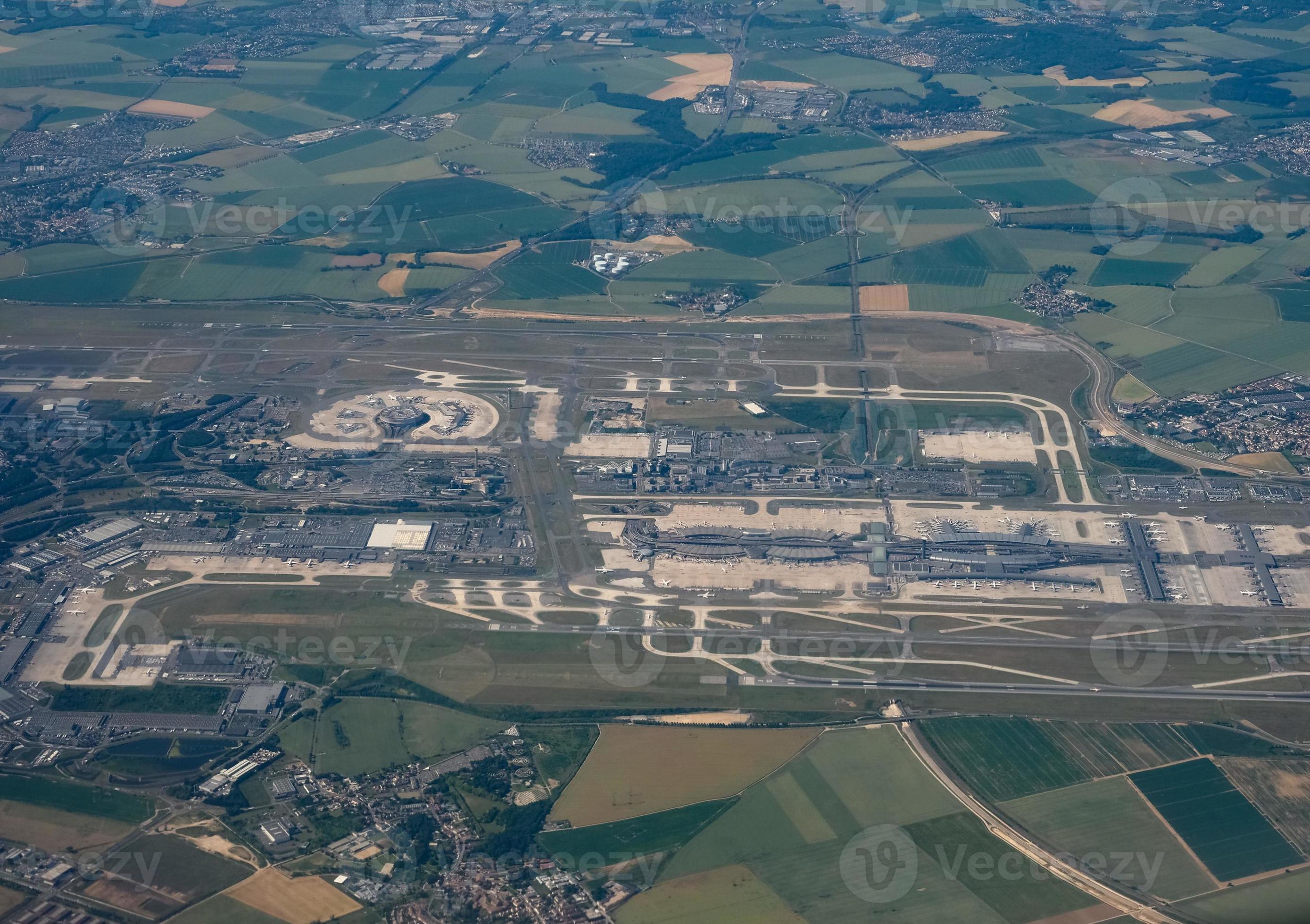 Aerial view of Charles de Gaulle airport in Paris 10699713 Stock Photo