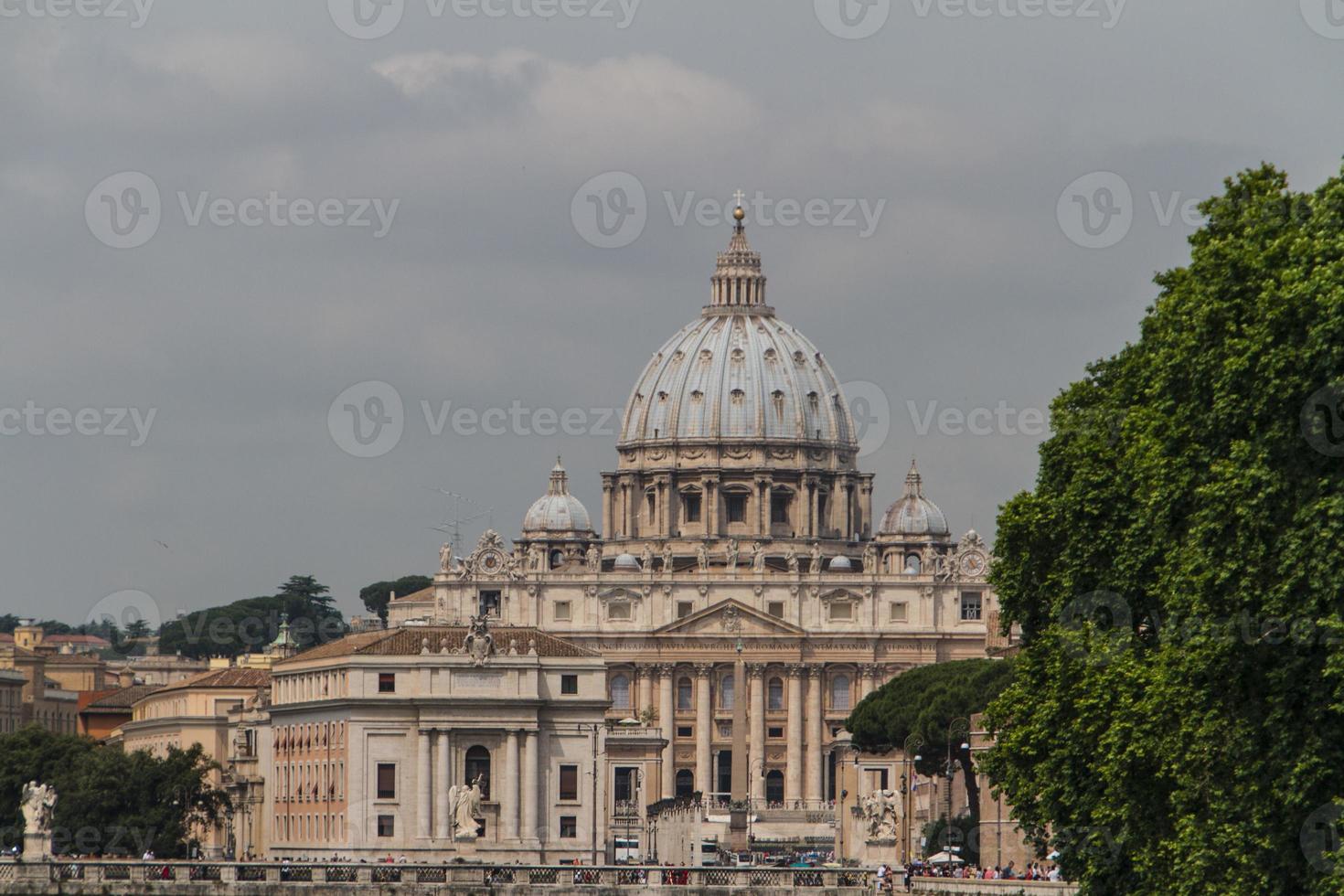 Basilica di San Pietro, Rome Italy photo