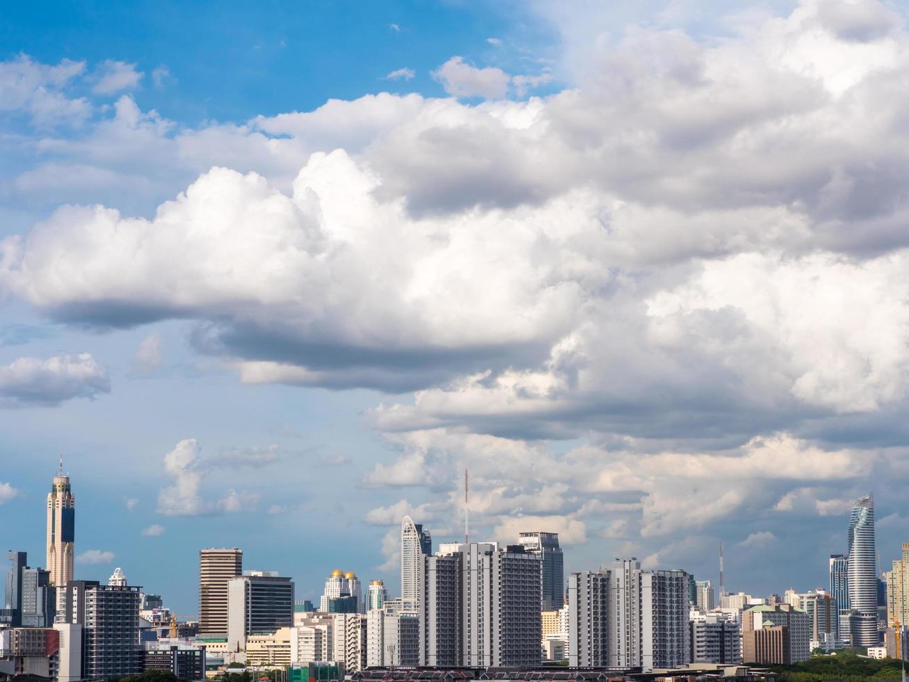 Modern building in business district at Bangkok city, Thailand. photo