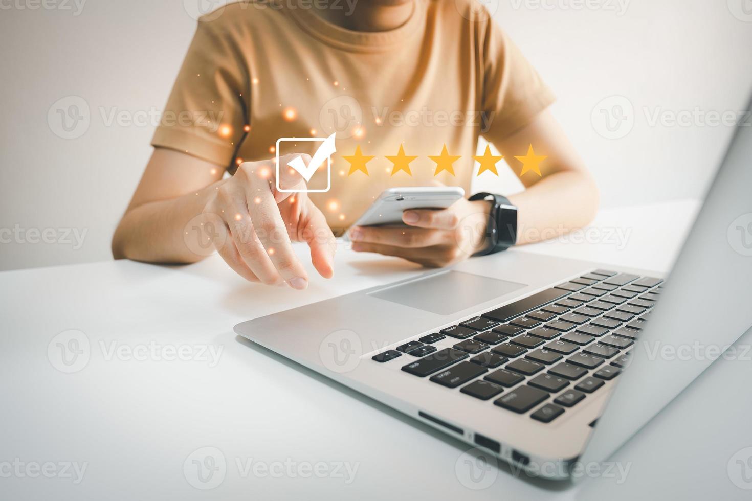 Customer satisfaction assessment rating 5 stars by laptop, User has received excellent service, Review the highest rated service, the best attention, impressed very good service, feedback from guest. photo