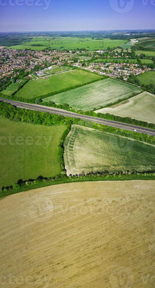 imágenes aéreas y vistas en ángulo alto de la campiña británica, imágenes de drones foto