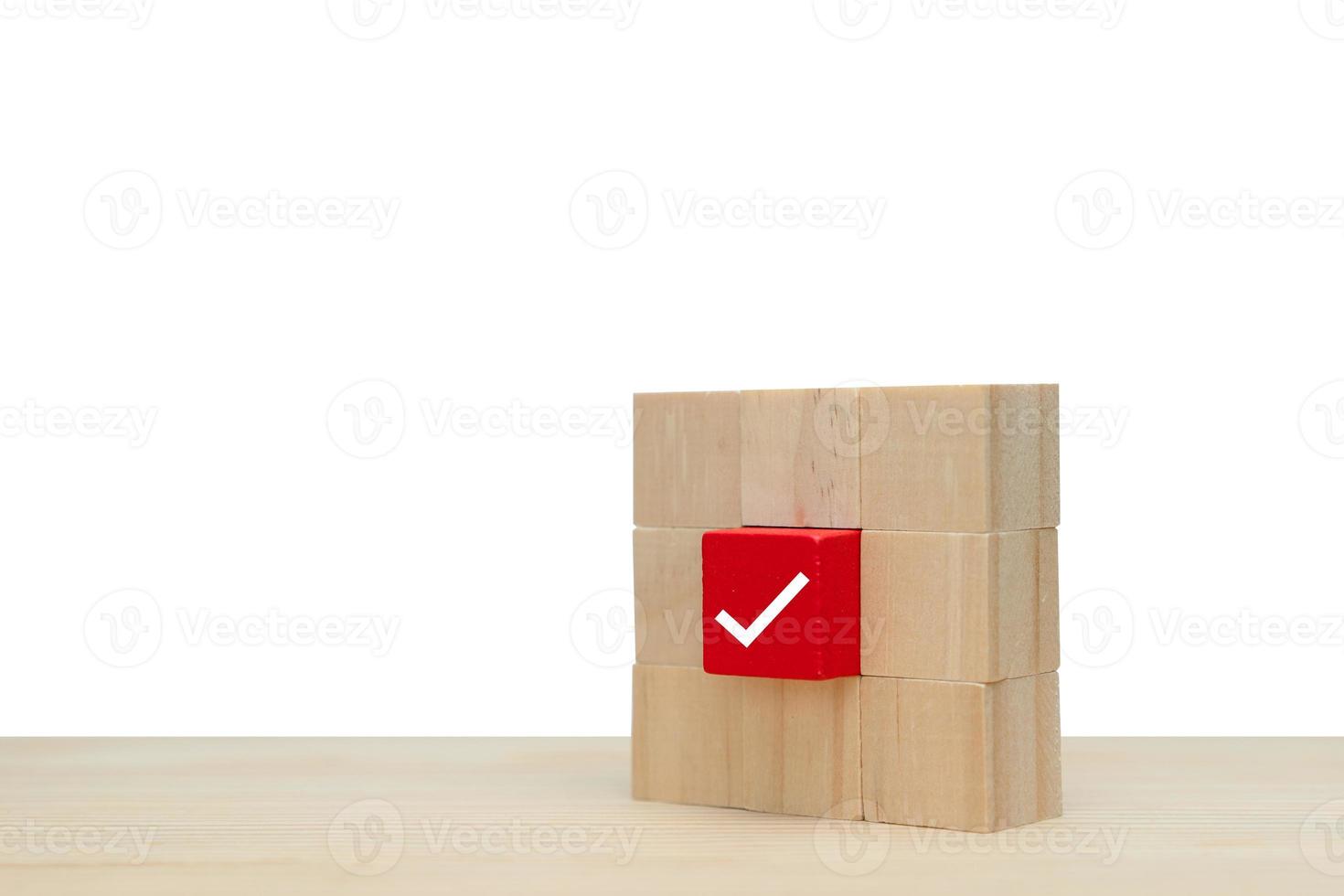 Business icon good feedback on wooden cube. photo