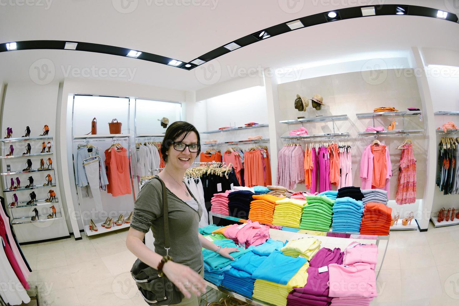 mujer de compras foto